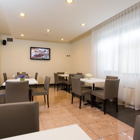 Street Hotel Comacchio Ngoại thất bức ảnh