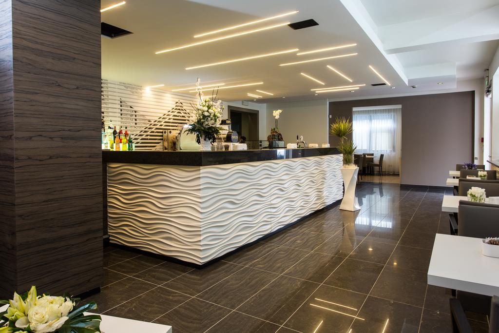 Street Hotel Comacchio Ngoại thất bức ảnh