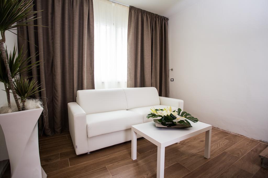 Street Hotel Comacchio Phòng bức ảnh