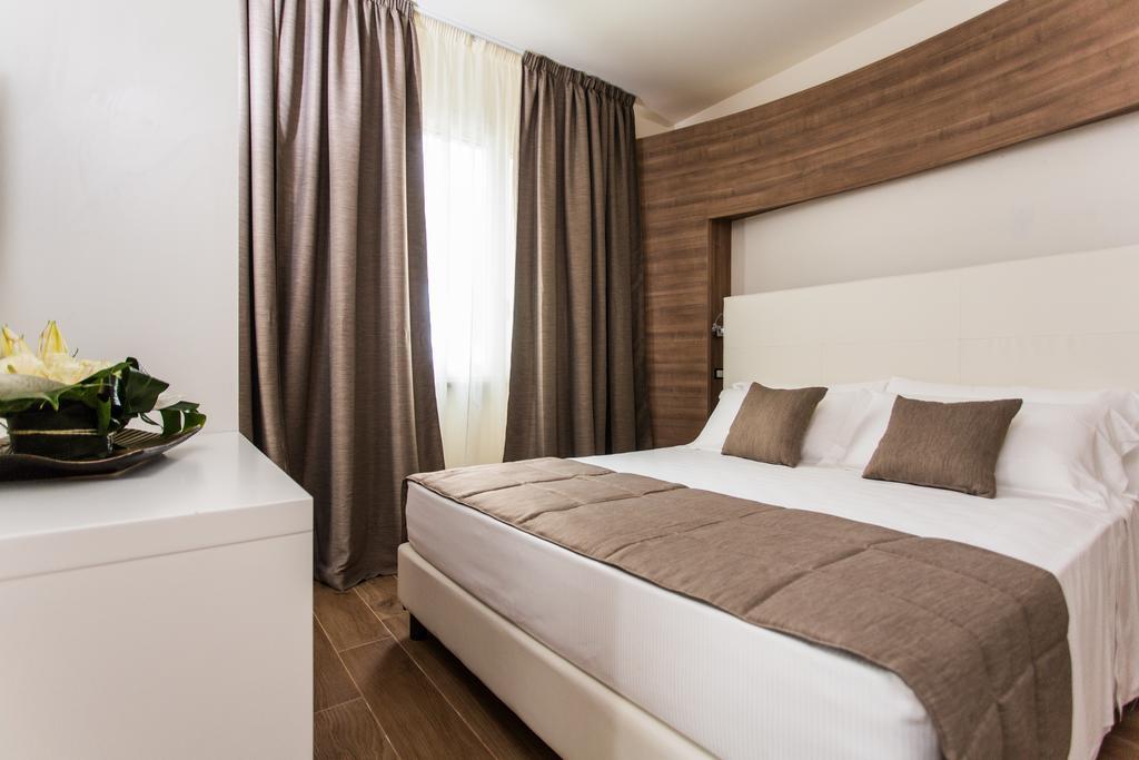 Street Hotel Comacchio Phòng bức ảnh